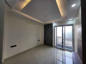 Room in 3 BHK Builder Floor at Sector 57 – for Sale