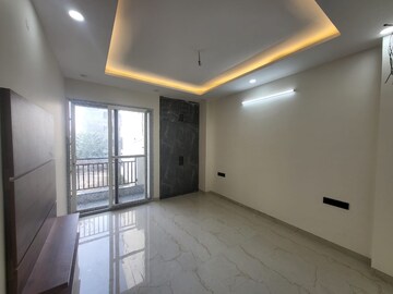 Room in 3 BHK Builder Floor at Sector 57 – for Sale