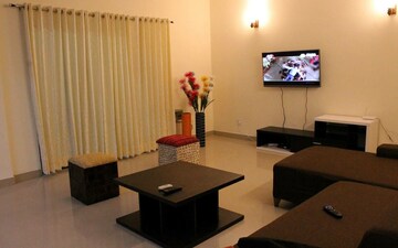 Team Area in 3 BHK Apartment at Ardee City Palm Grove Heights, Sector 52 – for Rent
