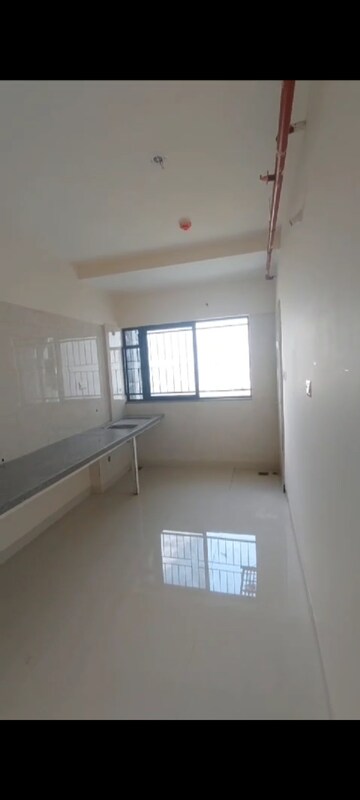 Room in 2 BHK Apartment at Kumar Princetown, Undri – for Rent