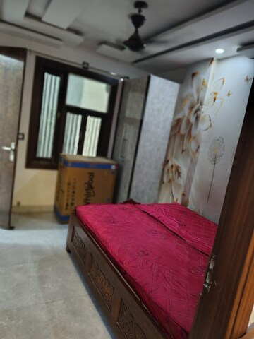 Bedroom in 3 BHK Builder Floor at Dwarka Mor – for Rent