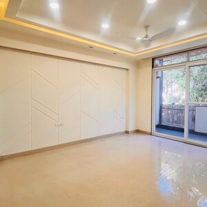 Room in 3 BHK Builder Floor at Vipul Business Park, Tikri – for Sale