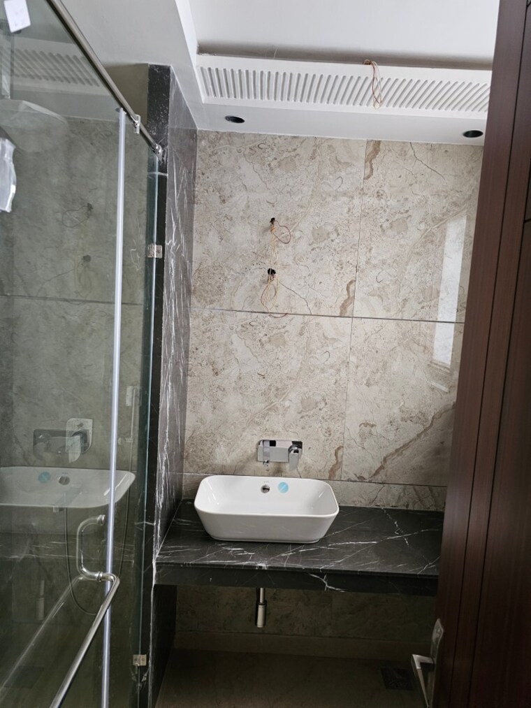 Bathroom, panchsheel park 4 Bedroom 800 Sq.Yd. Builder Floor In Panchsheel Park Delhi 8424377