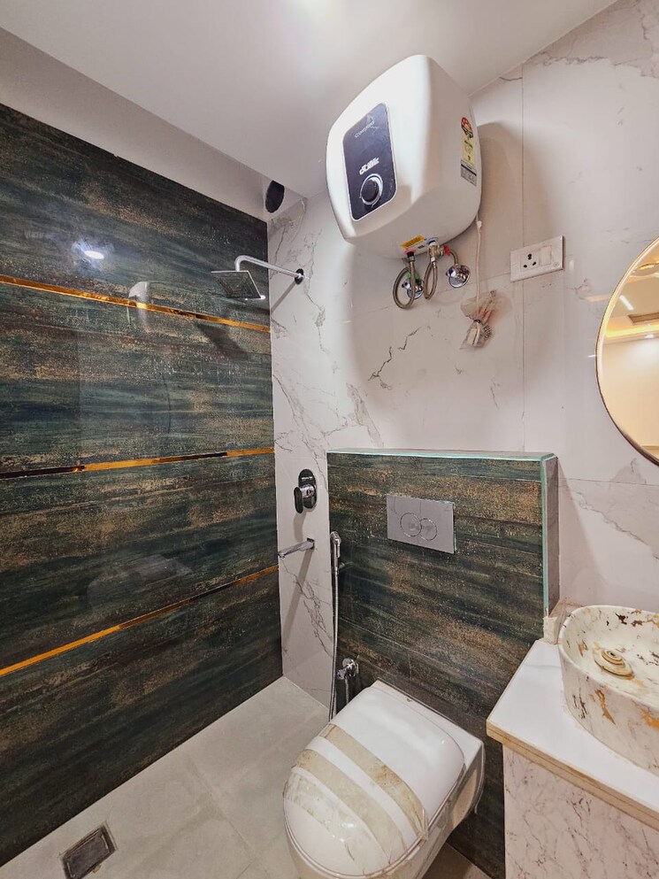 Bathroom, m3m-atrium 4 Bedroom 300 Sq.Yd. Builder Floor In Sector 57 Gurgaon 8424365