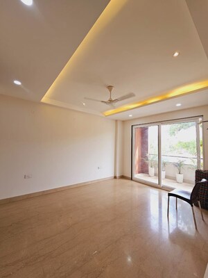 Room in 4 BHK Builder Floor at M3M Atrium, Sector 57 – for Sale