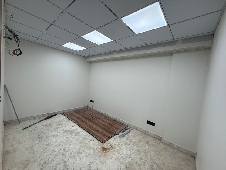 Room, greater kailash i Commercial Co Working Space 208 Sq.Yd. In Greater Kailash I Delhi 8424390