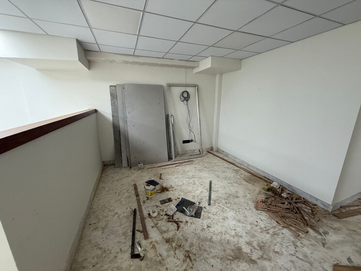 Room, greater kailash i Commercial Co Working Space 208 Sq.Yd. In Greater Kailash I Delhi 8424390