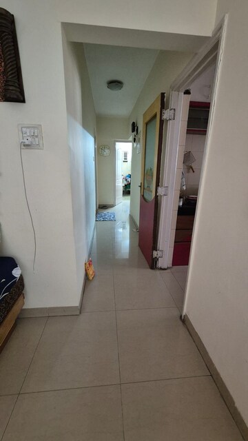 2 BHK Apartment For Sale in Swapnalok Towers, Malad East