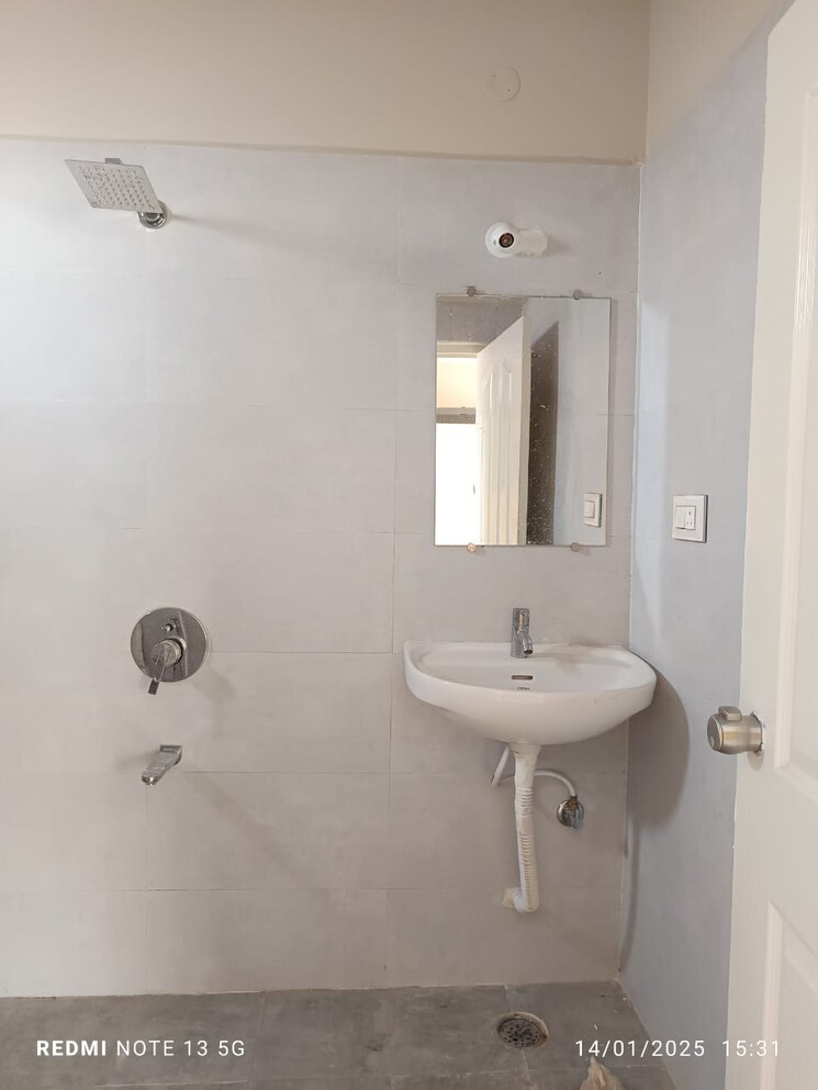 Bathroom, tarnaka 3 Bedroom 1950 Sq.Ft. Apartment In Tarnaka Hyderabad 8424450