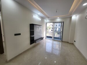 Room in 3 BHK Builder Floor at Sector 57 – for Sale