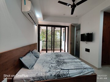 Bedroom in 1 BHK Builder Floor at Sushant Lok I – for Rent