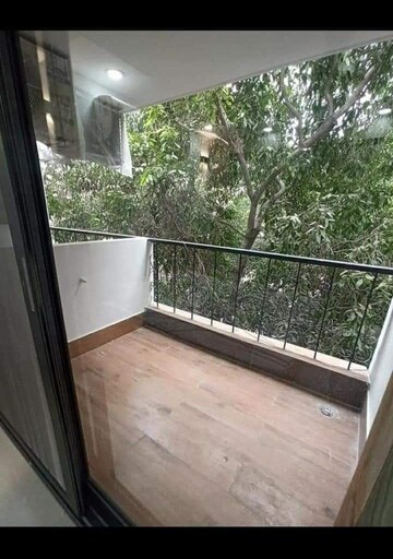 Balcony in 1 BHK Builder Floor at Sushant Lok I – for Rent