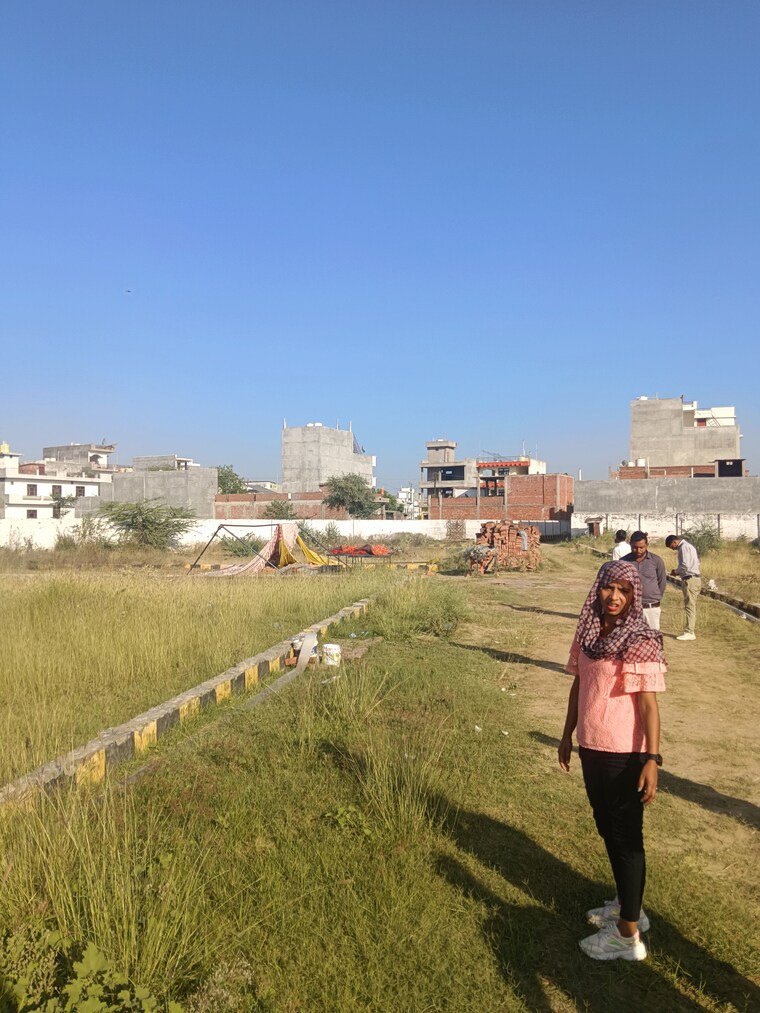 undefined, gomti nagar  1100 Sq.Ft. Plot In Gomti Nagar Lucknow 8424982