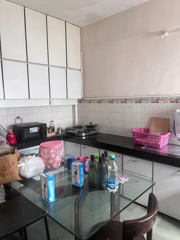 Team Area in 1 BHK Apartment at Wadala – for Rent