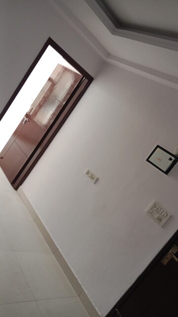 Furnished Amenities in 1 RK Apartment at Unique Poonam Estate Cluster 3, Mira Road – for Rent