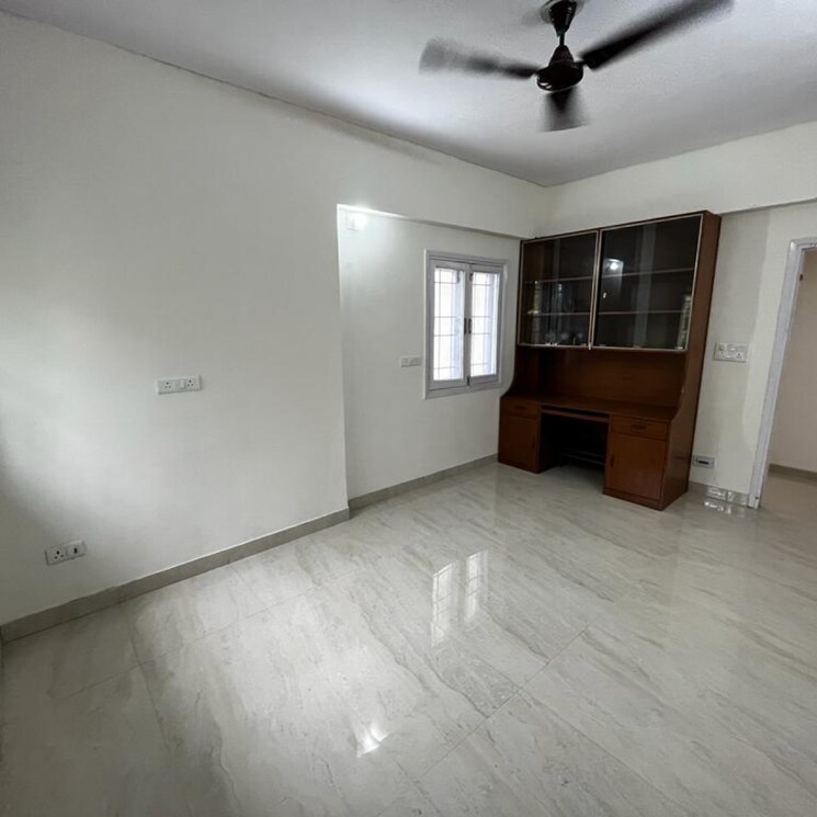Room, rwa-jalvayu-vihar-noida 3 Bedroom 1750 Sq.Ft. Apartment In Sector 25 Noida 8424902