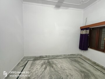 Room in 2 BHK Independent House at Gomti Nagar – for Rent