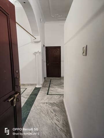  2 BHK Independent House at Gomti Nagar – for Rent