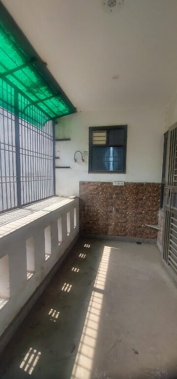 Kitchen in 4 BHK Builder Floor at Sector 42 – for Sale