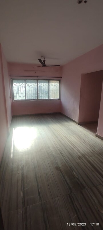 Room in 2 BHK Apartment at Kopar Khairane – for Rent