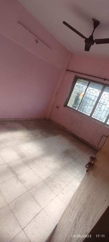 Room in 2 BHK Apartment at Kopar Khairane – for Rent
