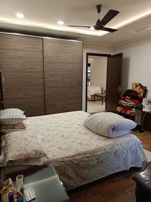Bedroom in 4 BHK Builder Floor at Sector 21d – for Sale