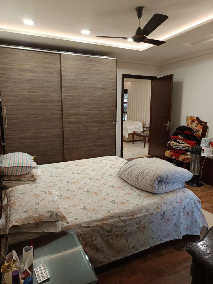 Bedroom, sector 21d 4 Bedroom 500 Sq.Yd. Builder Floor In Sector 21d Faridabad 8425318