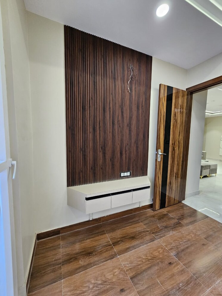 Room, prashant vihar 2 Bedroom 885 Sq.Ft. Apartment In Prashant Vihar Delhi 8425256