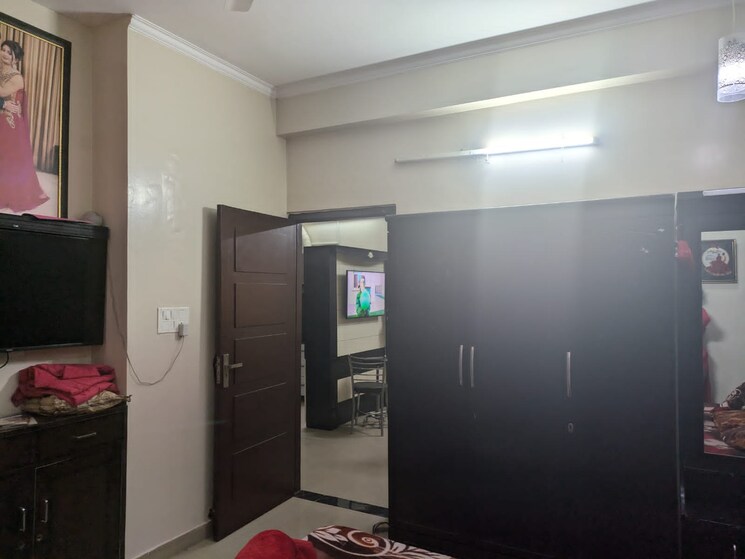 Room, prashant vihar 2 Bedroom 1025 Sq.Ft. Apartment In Prashant Vihar Delhi 8425265