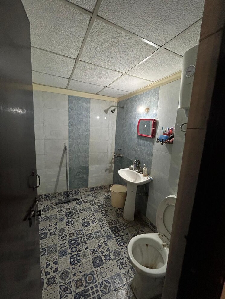 Bathroom, prashant vihar 2 Bedroom 1184 Sq.Ft. Apartment In Prashant Vihar Delhi 8425274