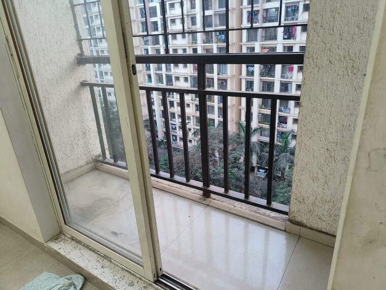 Balcony, rosa-gardenia 2 Bedroom 638 Sq.Ft. Apartment In Ghodbunder Road Thane 8425320