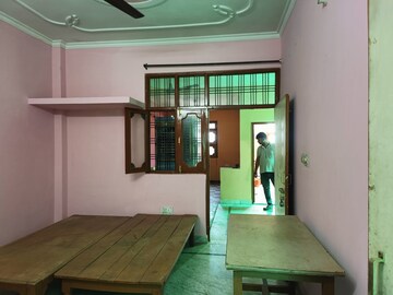 Living Room in 2 BHK Independent House at Gomti Nagar – for Rent