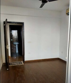 Room in 2.5 BHK Apartment at Ansal Royal Heritage, Sector 70 – for Sale