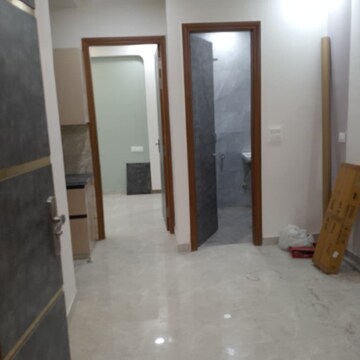 Room in 2.5 BHK Builder Floor at Shastri Nagar – for Sale