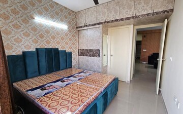 2 BHK Apartment For Rent in Pyramid Urban Homes, Sector 70a