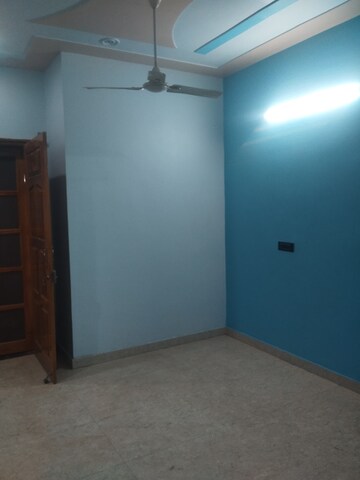 Room in 2 BHK Independent House at Kamta – for Rent