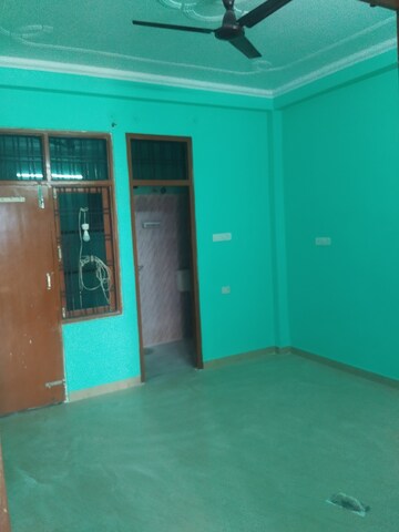Room in 2 BHK Independent House at Kamta – for Rent