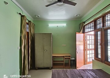 Bedroom in 1 BHK Independent House at Gomti Nagar – for Rent