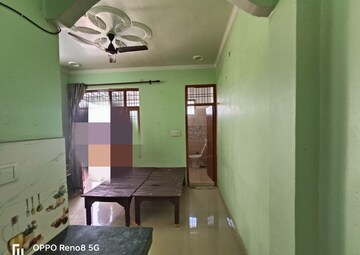 Room in 1 BHK Independent House at Gomti Nagar – for Rent