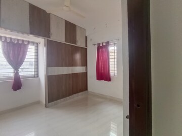 Room in 2 BHK Apartment at Kondapur – for Rent