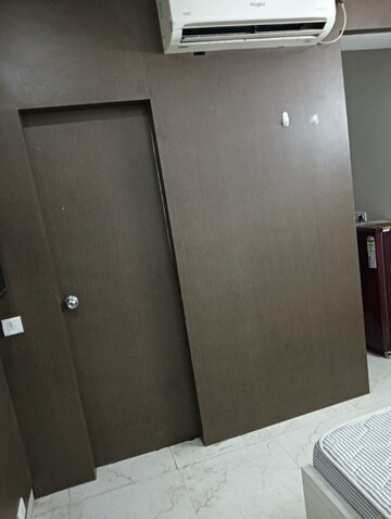 Furnished Amenities in 1 RK Apartment at Pioneer Araya, Sector 62 – for Rent