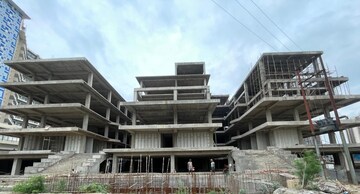  Shop For Sale in Gaur Yamuna City, Gaur Yamuna City