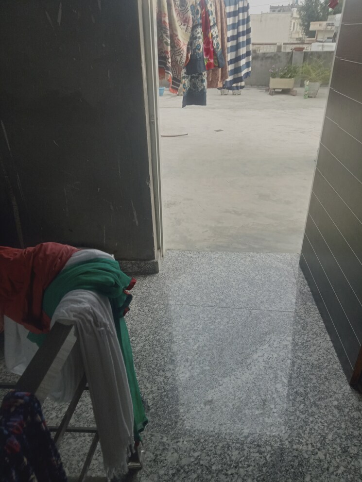  Parking, model town 4 Bedroom 72 Sq.Yd. Villa In Model Town Panipat 8425655