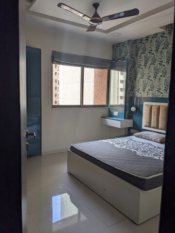 Bedroom in 2.5 BHK Apartment at Platinum CHS, Waghbil – for Rent
