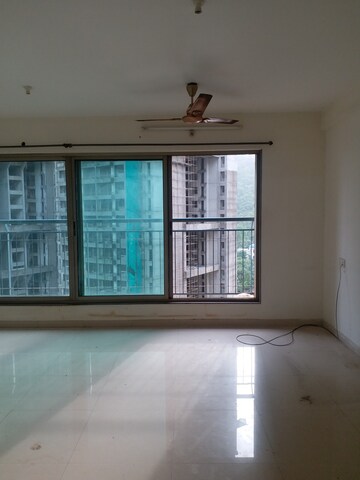 Room in 3 BHK Apartment at Neelkanth Greens, Manpada – for Rent