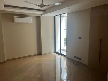 Kitchen in 4 BHK Builder Floor at DLF Atria, Dlf Phase ii – for Rent