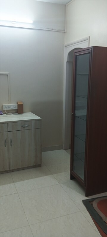 1 BHK Apartment For Rent in Vile Parle East
