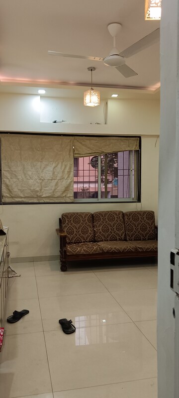 Bedroom in 1 BHK Apartment at Daya Sagar Complex , Goregaon East – for Rent
