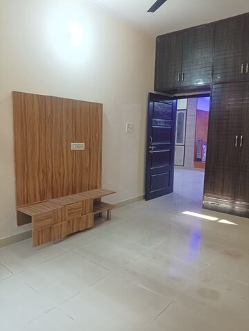 3 BHK Apartment For Rent in Sushma Crescent, Dhakoli Village