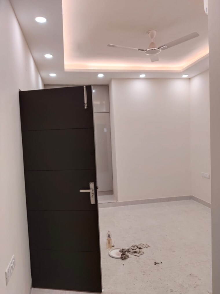 Room, vasant kunj 4 Bedroom 1800 Sq.Ft. Apartment In Vasant Kunj Delhi 8425780